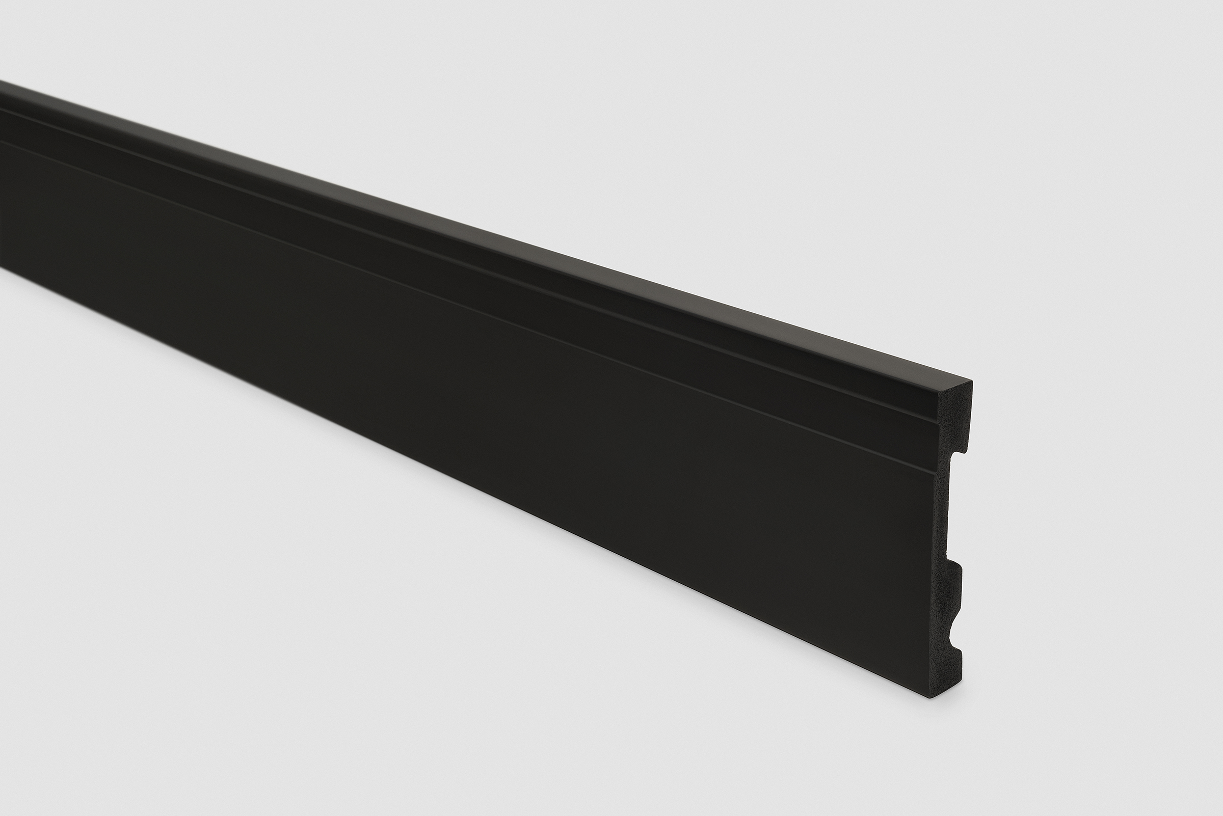 Click para tamaño original GUARDAPOLVOS EXTRA LINE EPS NEGRO MATE (cod. 802) 2.40 MTL (100MM) ATRIM