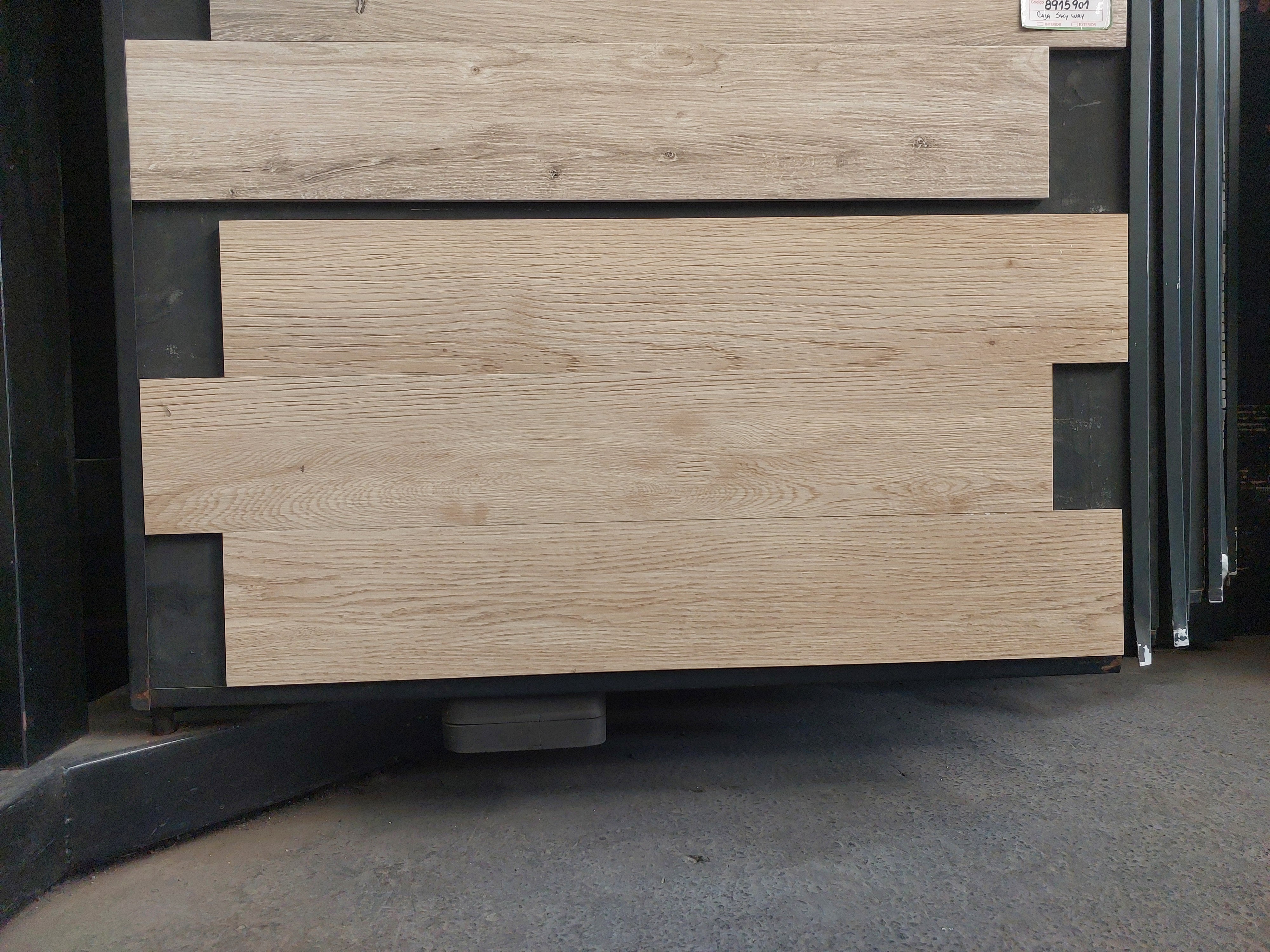 Click para tamaño original GRES PORCELANATO 15 X 90 MISSOURI IVORY 1.08 MT X CAJA SKYWAY
